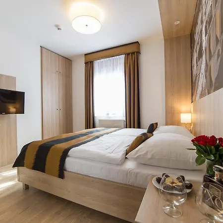 ガルニ キャッスル ブリッジ チェスキー クルムロフ