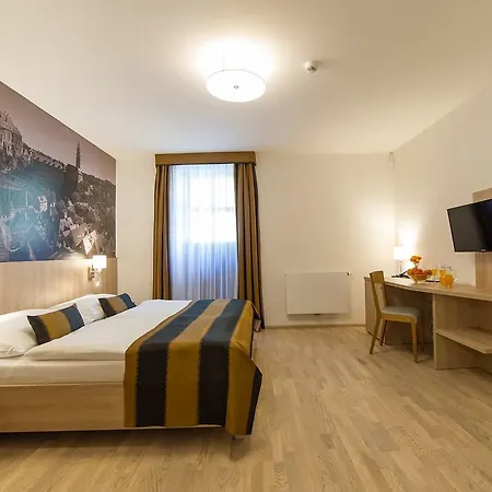Garni Castle Bridge Hotel Cesky Krumlov
