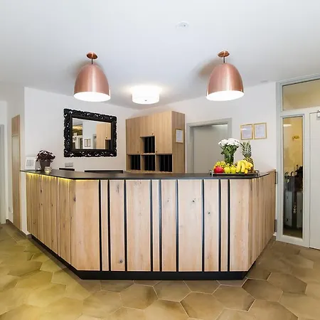 ガルニ キャッスル ブリッジ