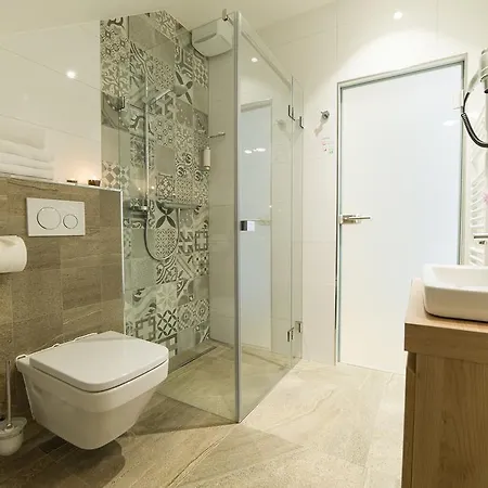 ガルニ キャッスル ブリッジ