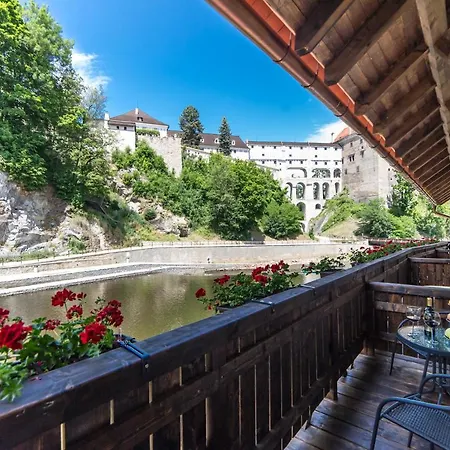 Hotel Garni Castle Bridge